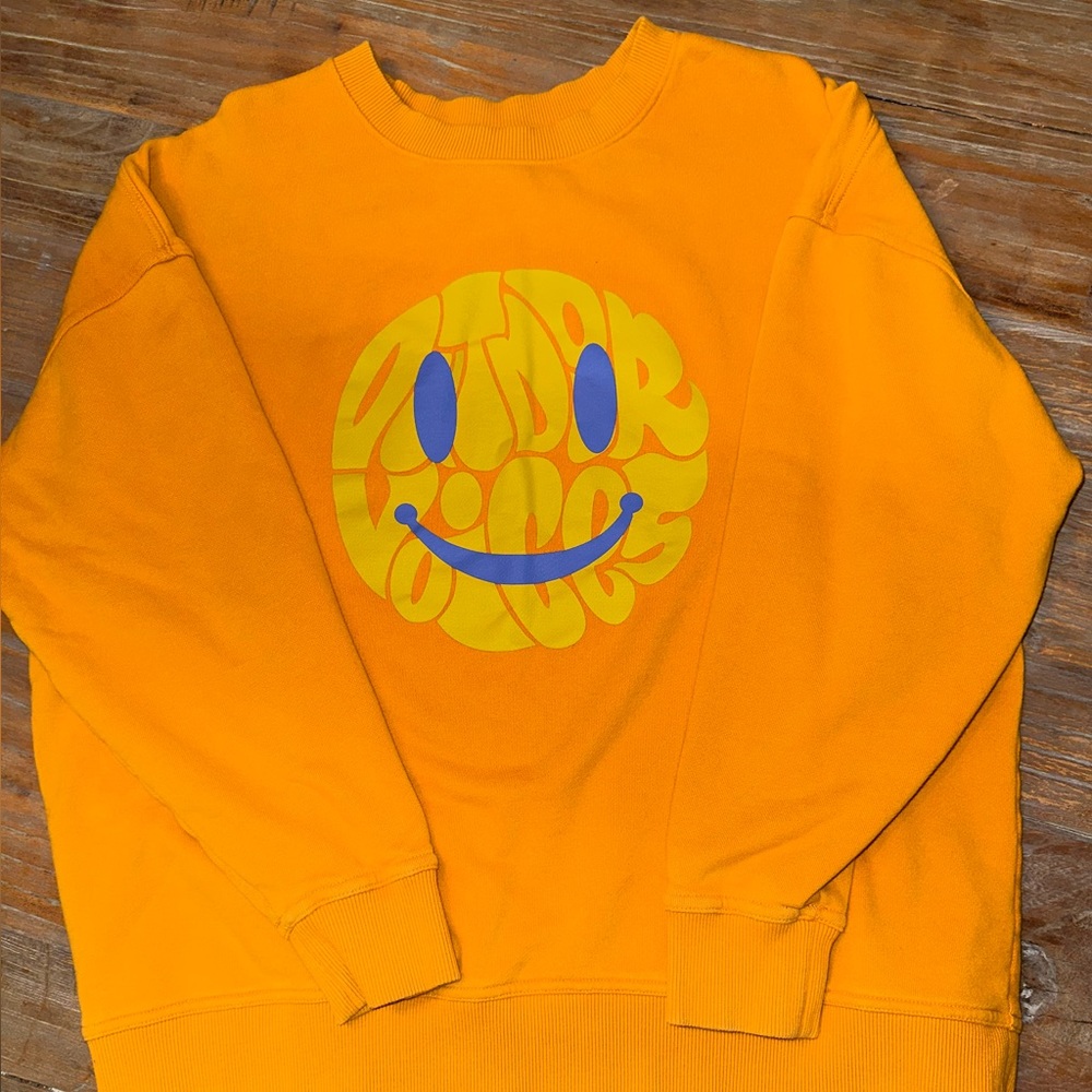 Outdoor Voices sweatshirt.